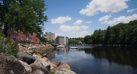 Lamprey River in Newmarket, NH